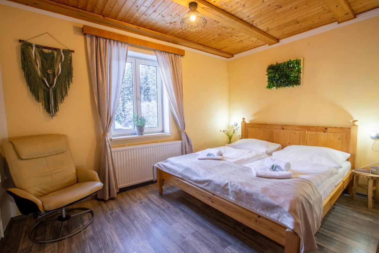 Penzion Sofinata & Pizzeria Špindlerŭv Mlýn Kültér fotó